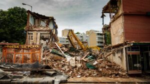 Junk Removal & Hauling Service