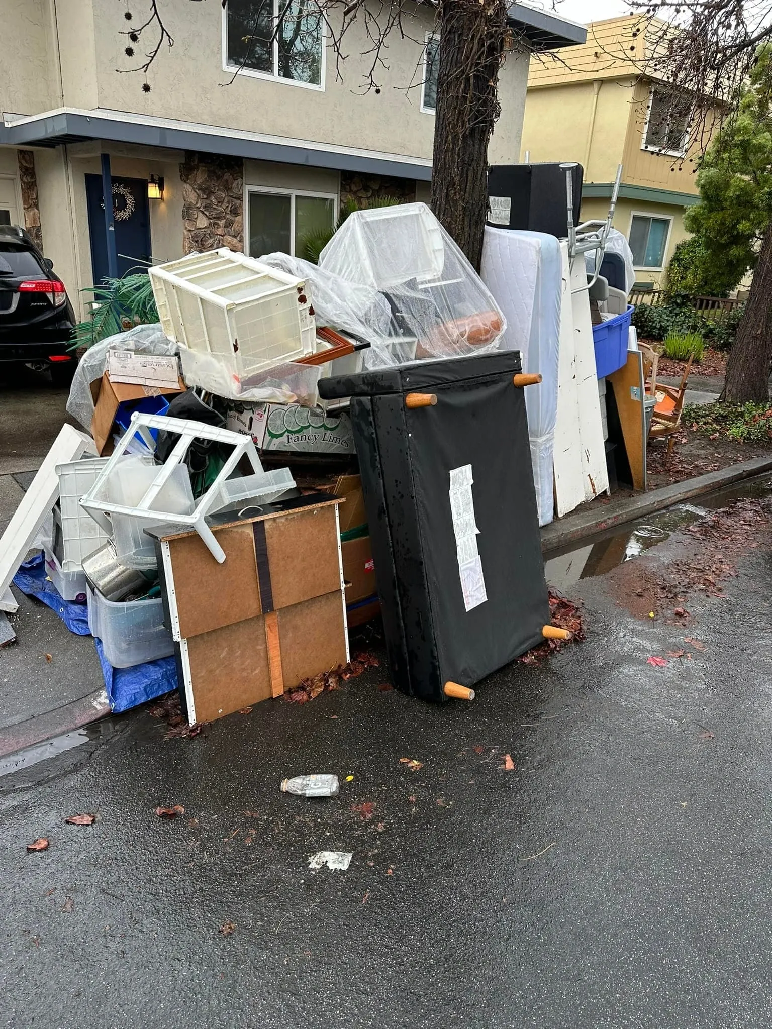 Junk Removal Apartment Management