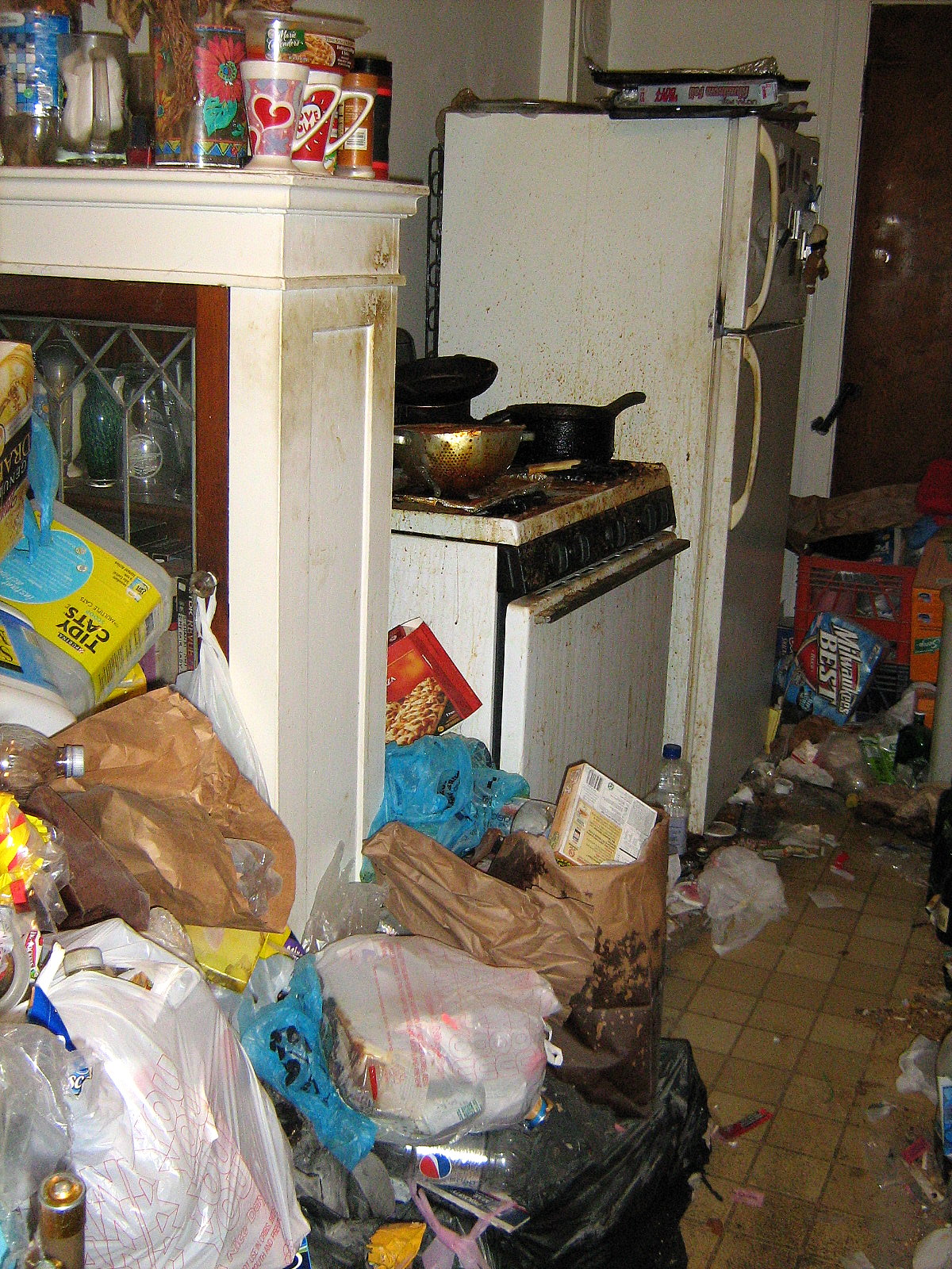Junk Removal Apartment Management